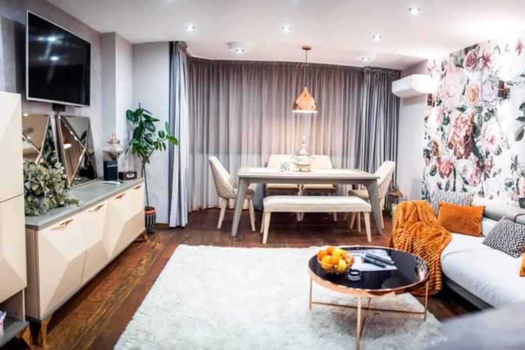 A&K Cozy Art Studio 1 Varna Buitenkant foto